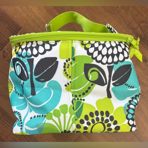 Vera bradley retired limes up picnic basket & blanket set - Picture 4 of 16